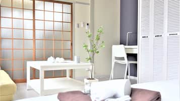 1 bedroom, desk, iron/ironing board, Internet