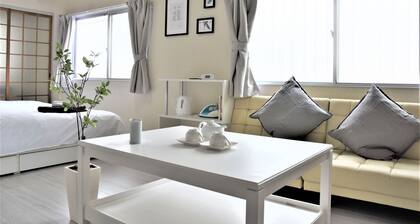 AR15 Grand opening in the oldfashioned charm o - Kamiyama apartment third floor 305 / Osaka Ōsaka