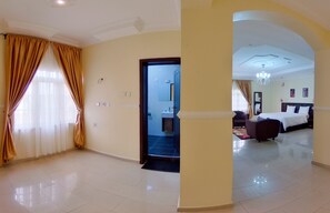 Premium Studio Suite | Desk, blackout curtains, iron/ironing board, free WiFi