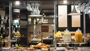 Unclassified image, 5 of 47, button - Hotel Maison Yerevan (Yerevan)