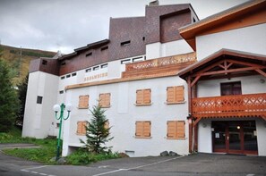 Esterni