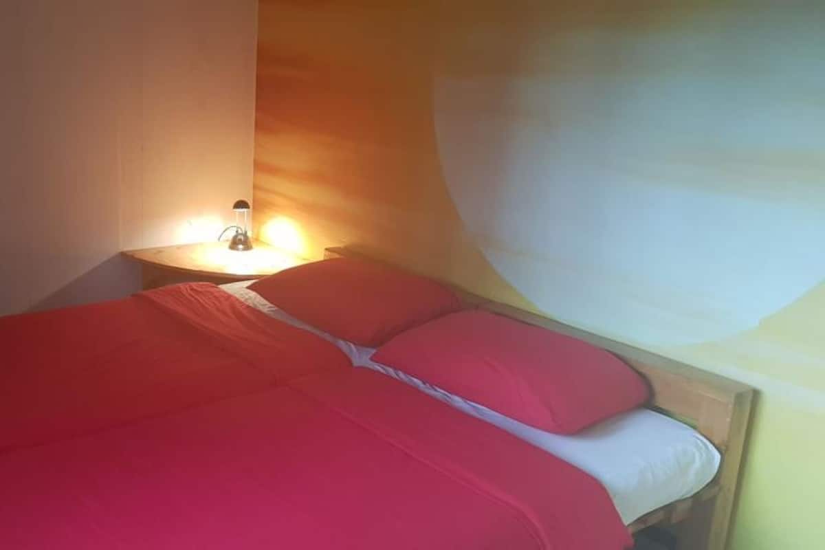 3 habitaciones, escritorio y sistema de insonorización