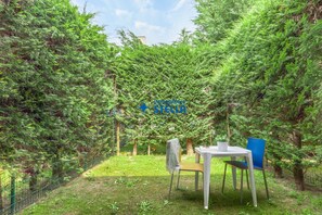Outdoor dining - * Private Villa * [ Park + Garden ] near the Sea (Jesolo)