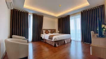 Family Room | 1 bedroom, premium bedding, memory-foam beds, minibar