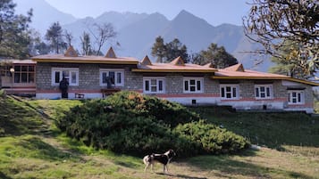 7 bedrooms