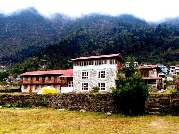 Exterior - Lukla Airport Resort, Lukla (Lukla)