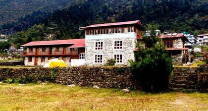 Lukla Airport Resort, Lukla