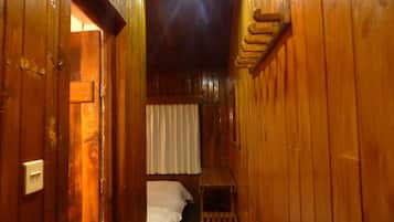 7 ๊ฐ์ ์นจ์ค