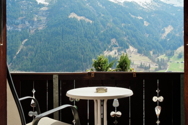 Einzelzimmer Superior mit Eigerblick | Allergikerbettwaren, Daunenbettdecken, Zimmersafe, Schreibtisch