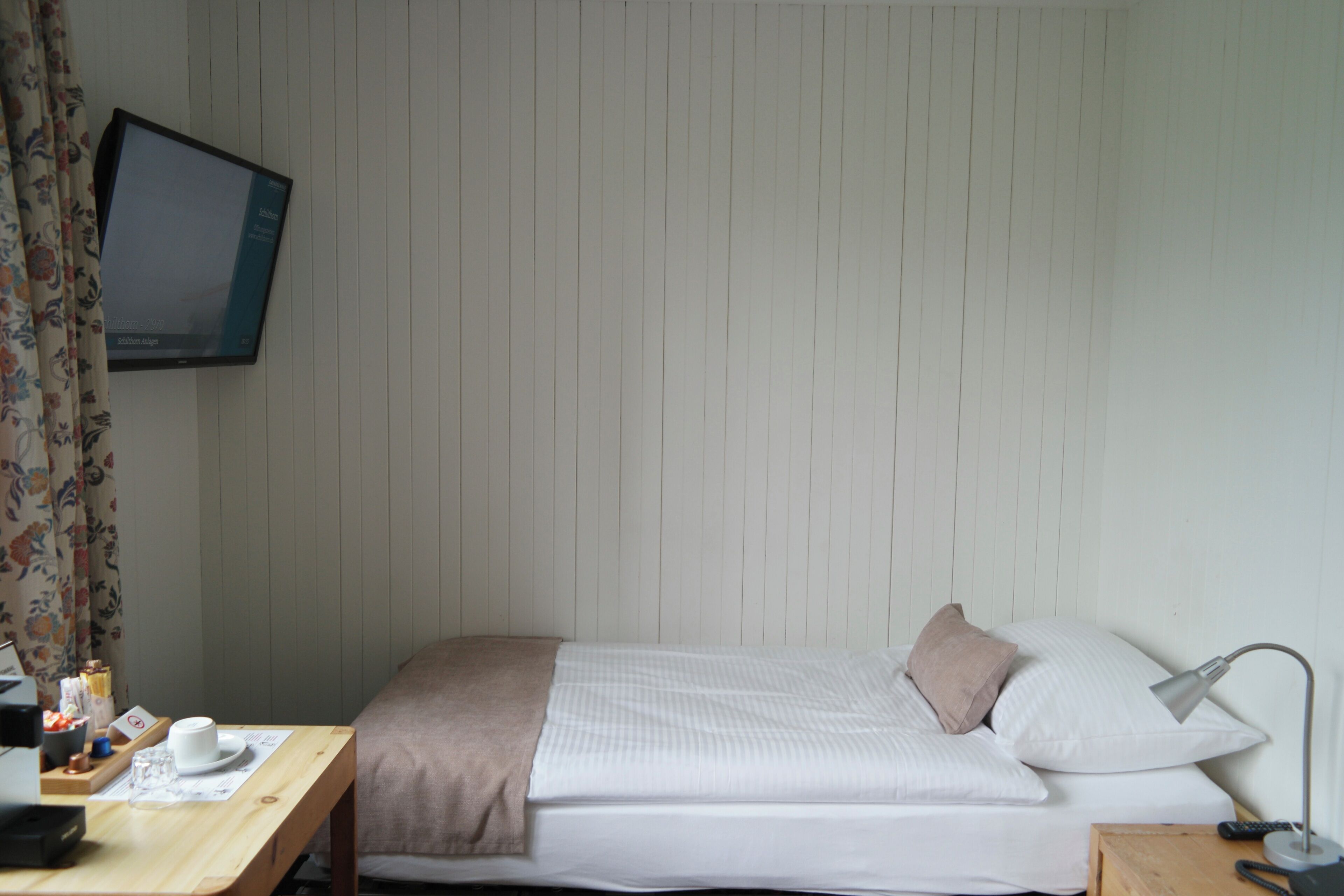 單人房 | 低過敏寢具、羽絨被、客房內保險箱、書桌