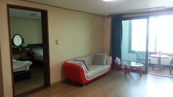 1 habitación, sistema de insonorización, wifi gratis y ropa de cama
