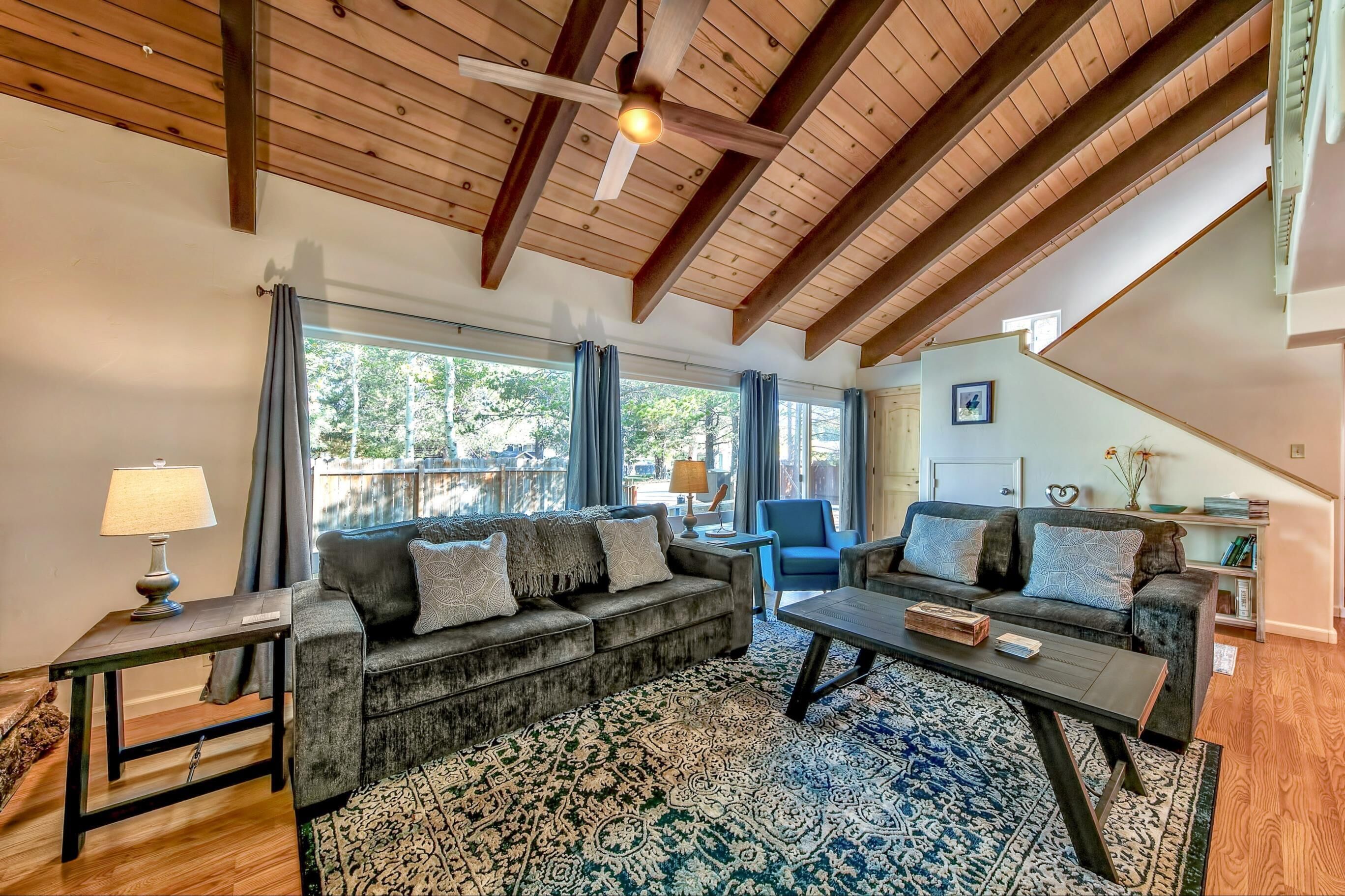 Navahoe Charming Cabin 3BR,2BA