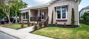 Beautiful Guest House on New Built Home Near Downtown