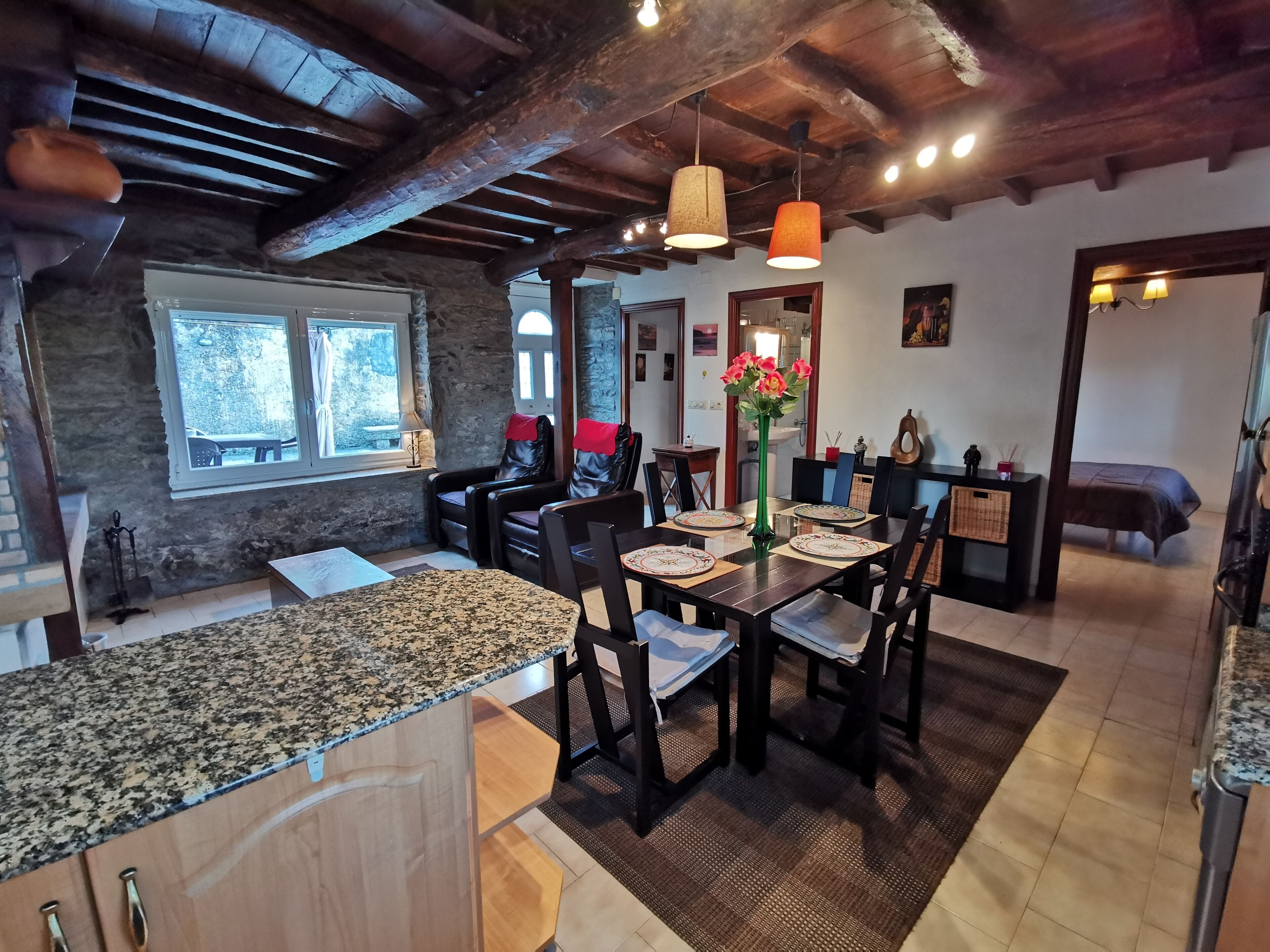 BEAUTIFUL RUSTIC HOUSE WITH CHARM