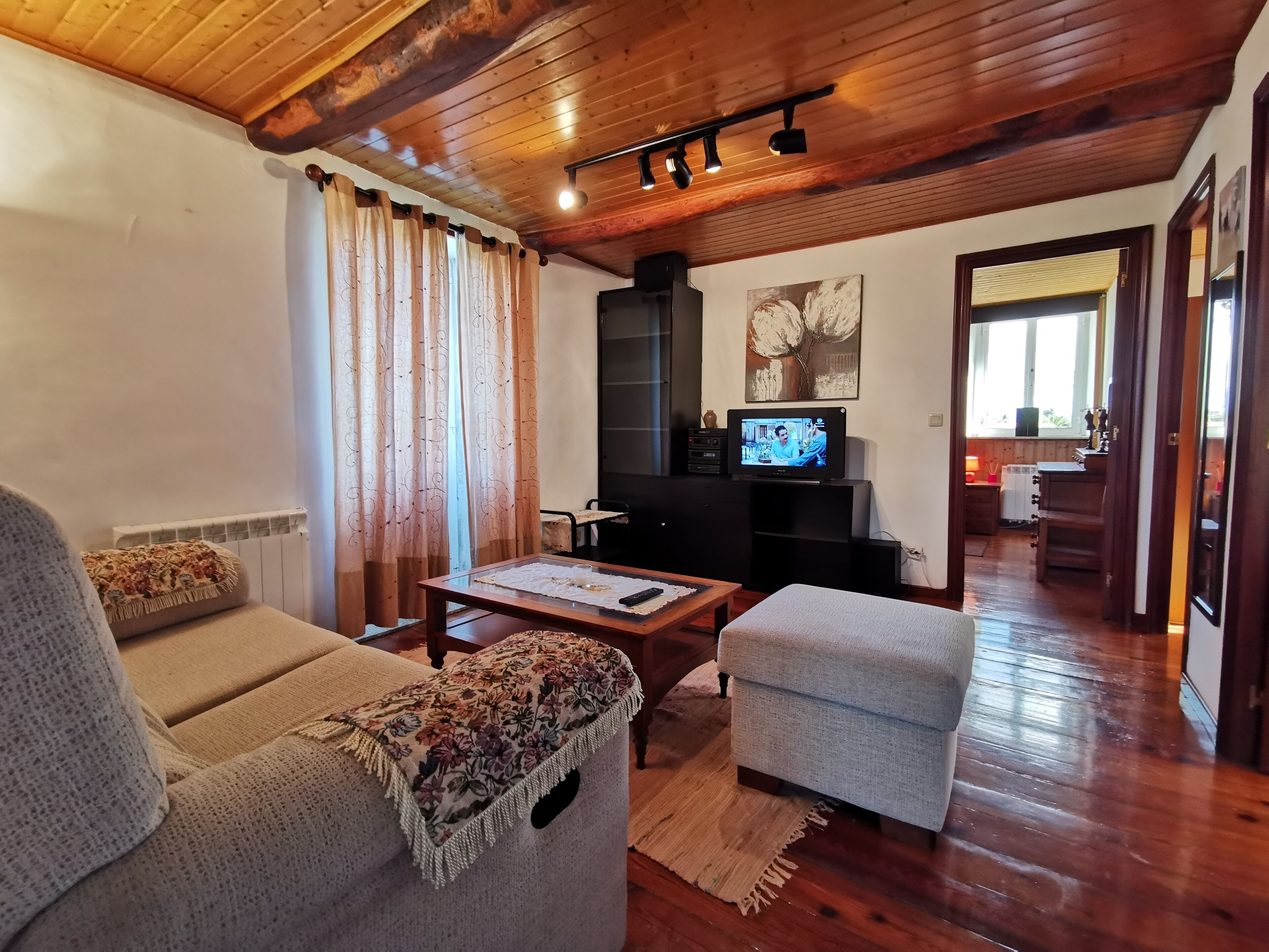 BEAUTIFUL RUSTIC HOUSE WITH CHARM