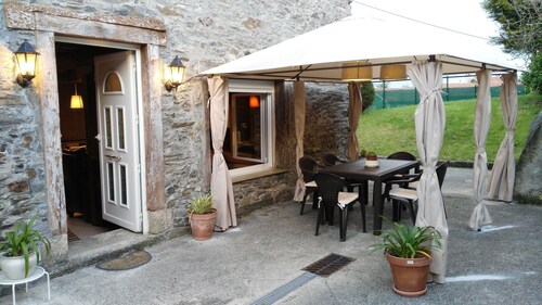 BEAUTIFUL RUSTIC HOUSE WITH CHARM