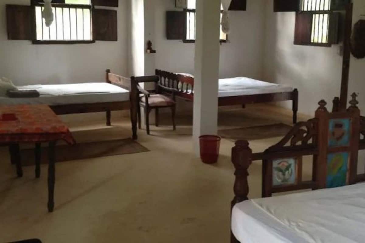 Individually decorated, desk, free WiFi, bed sheets