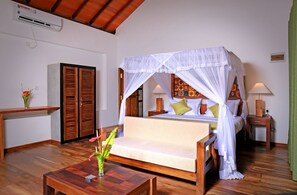 Deluxe Double Room - Green Residences Galle (Bope-Poddala)