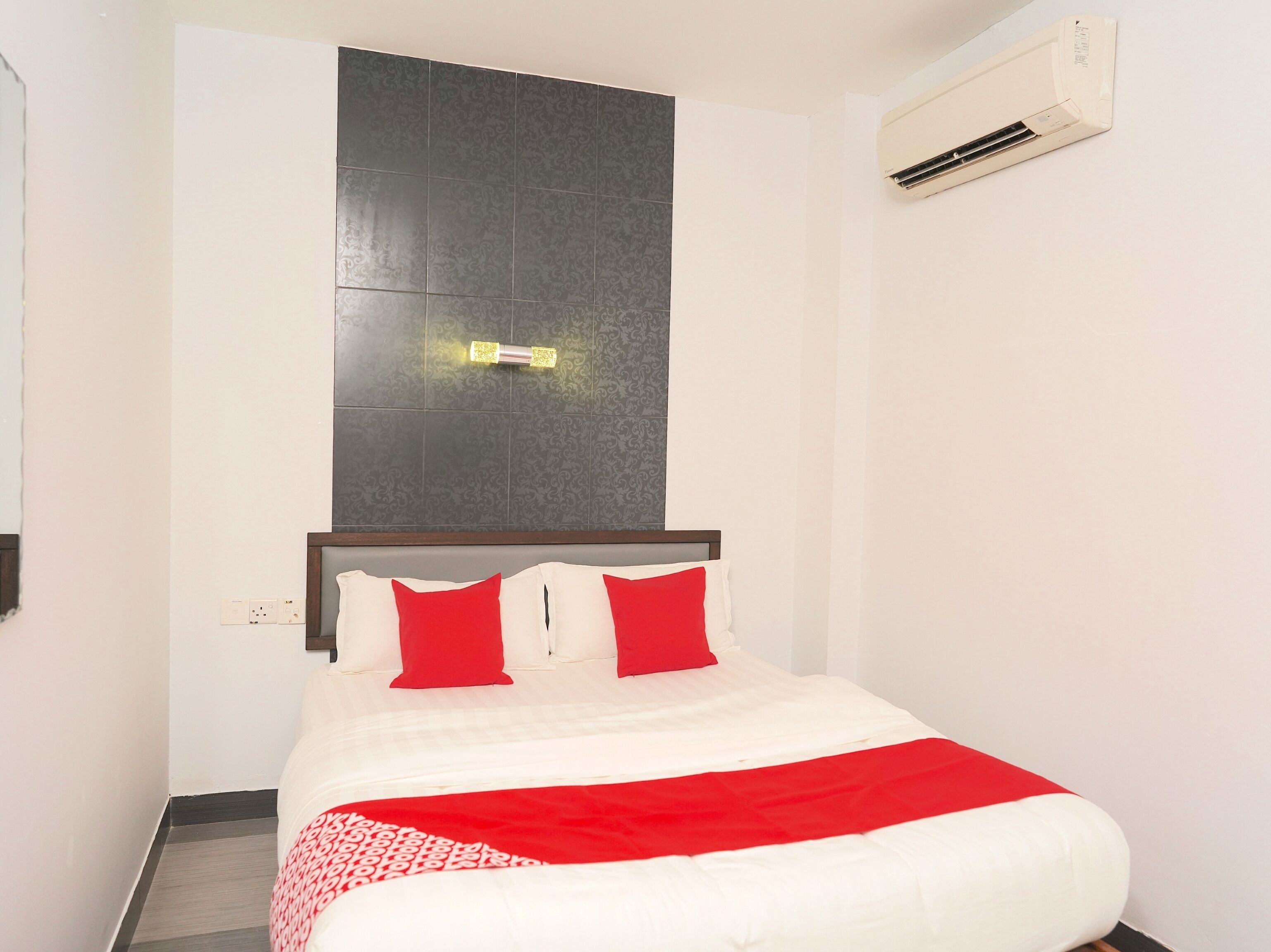 standard double room | 1 bedroom, desk, free wifi, bed sheets