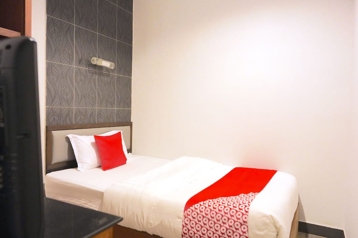 1 chambre, bureau, Wi-Fi gratuit, draps fournis
