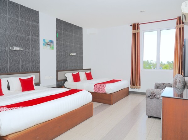 Suite familiar | Escritorio, wifi gratis y ropa de cama