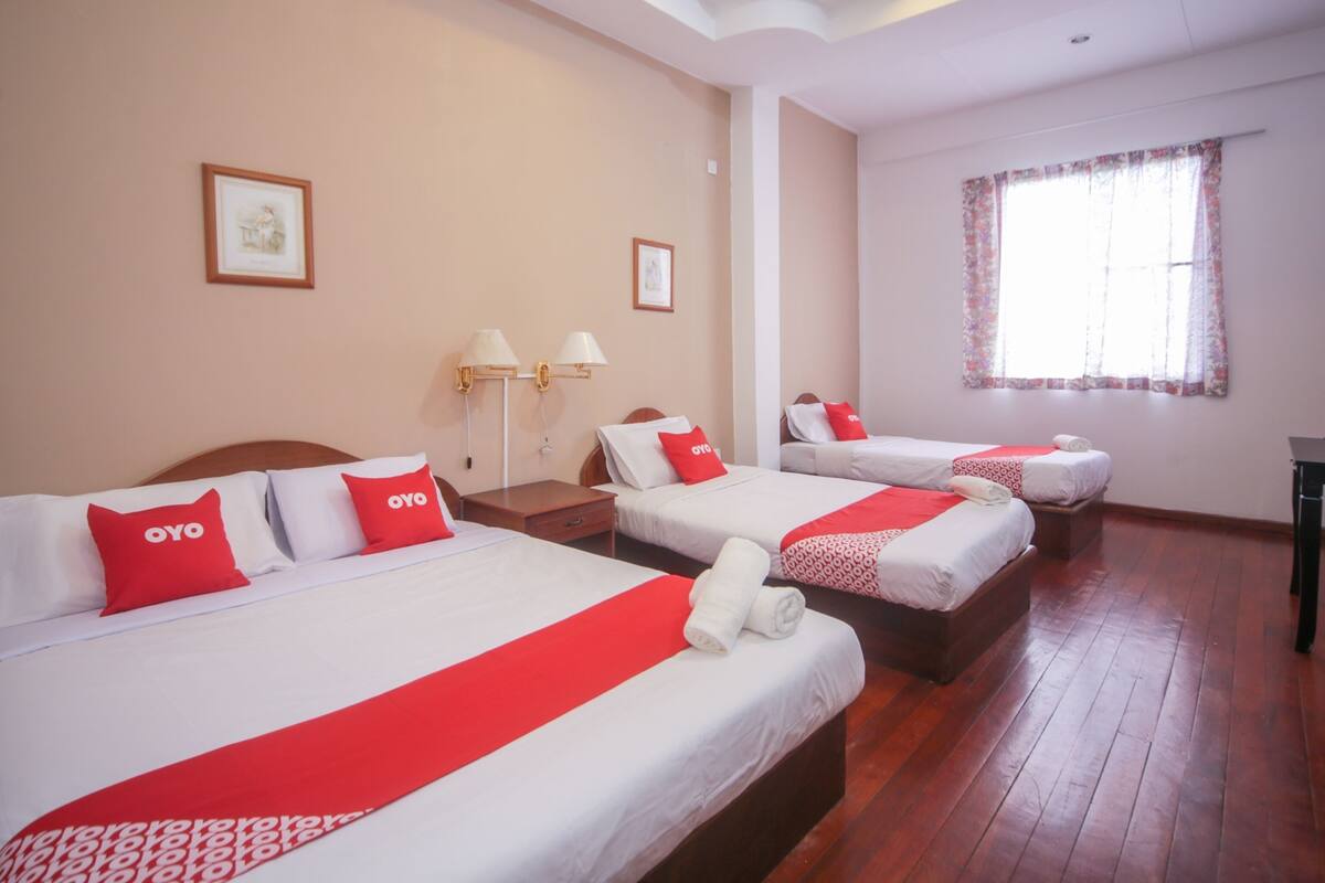 Premium Suite | Meja, Wi-fi percuma, cadar katil 
