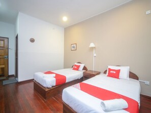 Deluxe Twin Room | 1 bedroom, desk, free WiFi, bed sheets