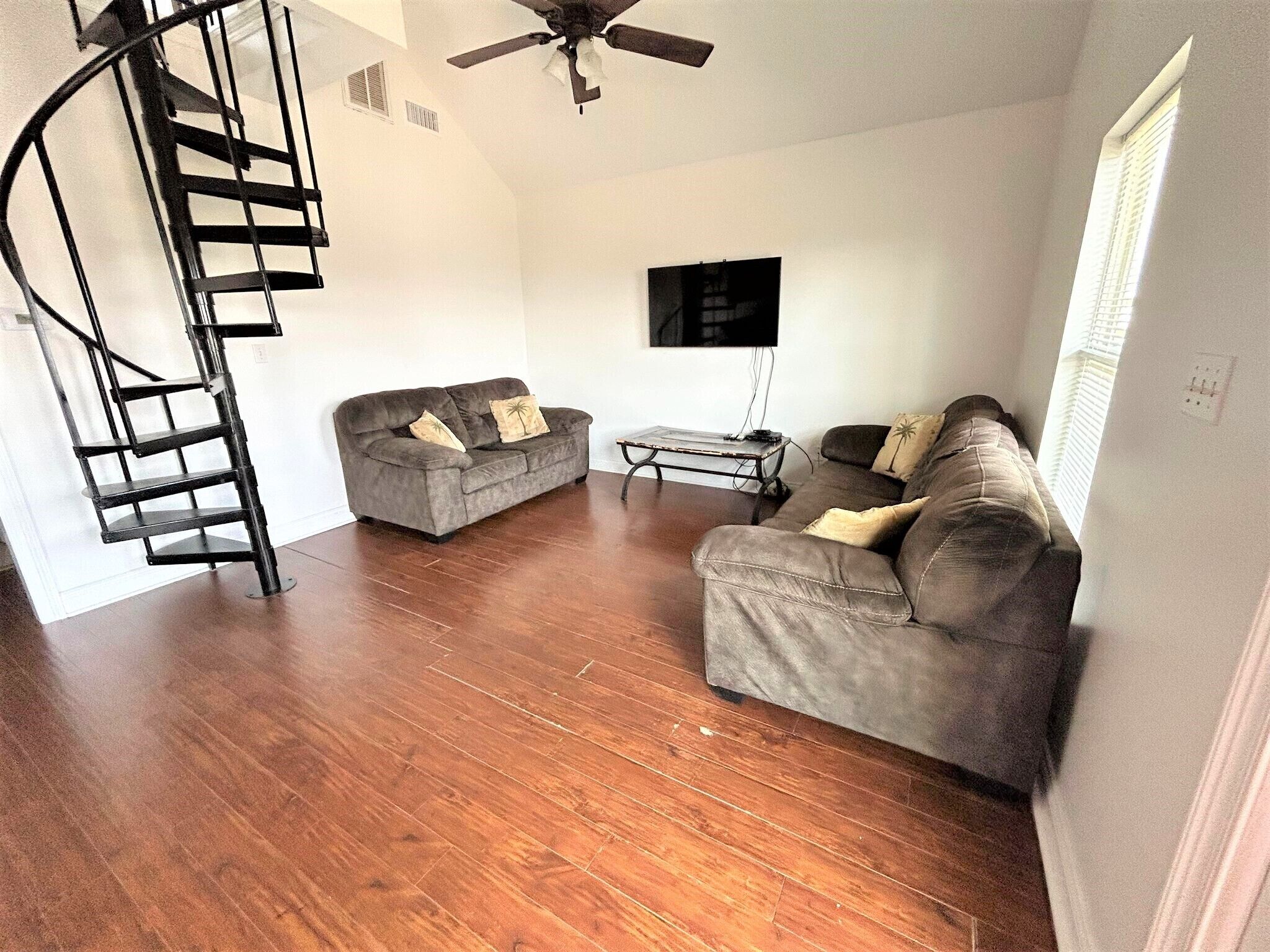 Blue Water Villa C - Coastal Realty Group