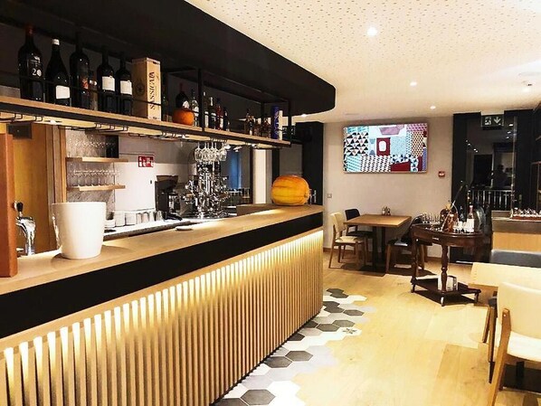 Baari (majoituspaikassa)