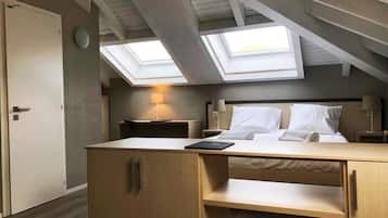 Family Room | Individually decorated, individually furnished, desk, free WiFi