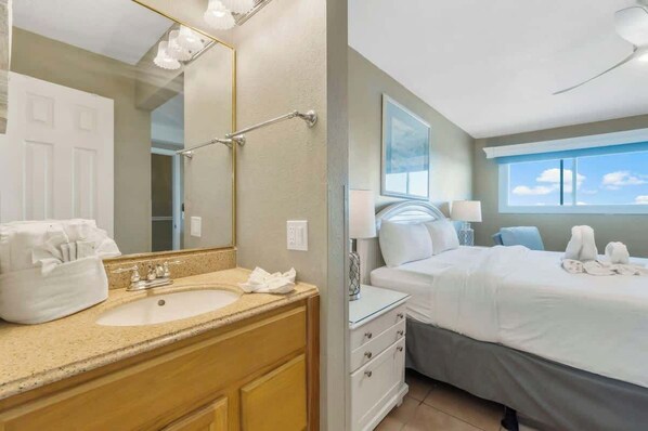 1 chambre, fer et planche à repasser, Wi-Fi, draps fournis