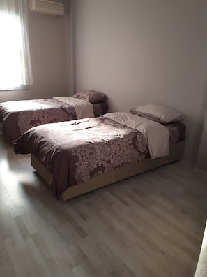 Perusstudiosviitti | Tallelokero huoneessa, silitysrauta/-lauta, ilmainen Wi-Fi
