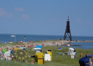 On the beach, white sand - Hotel Seemeile (Cuxhaven)