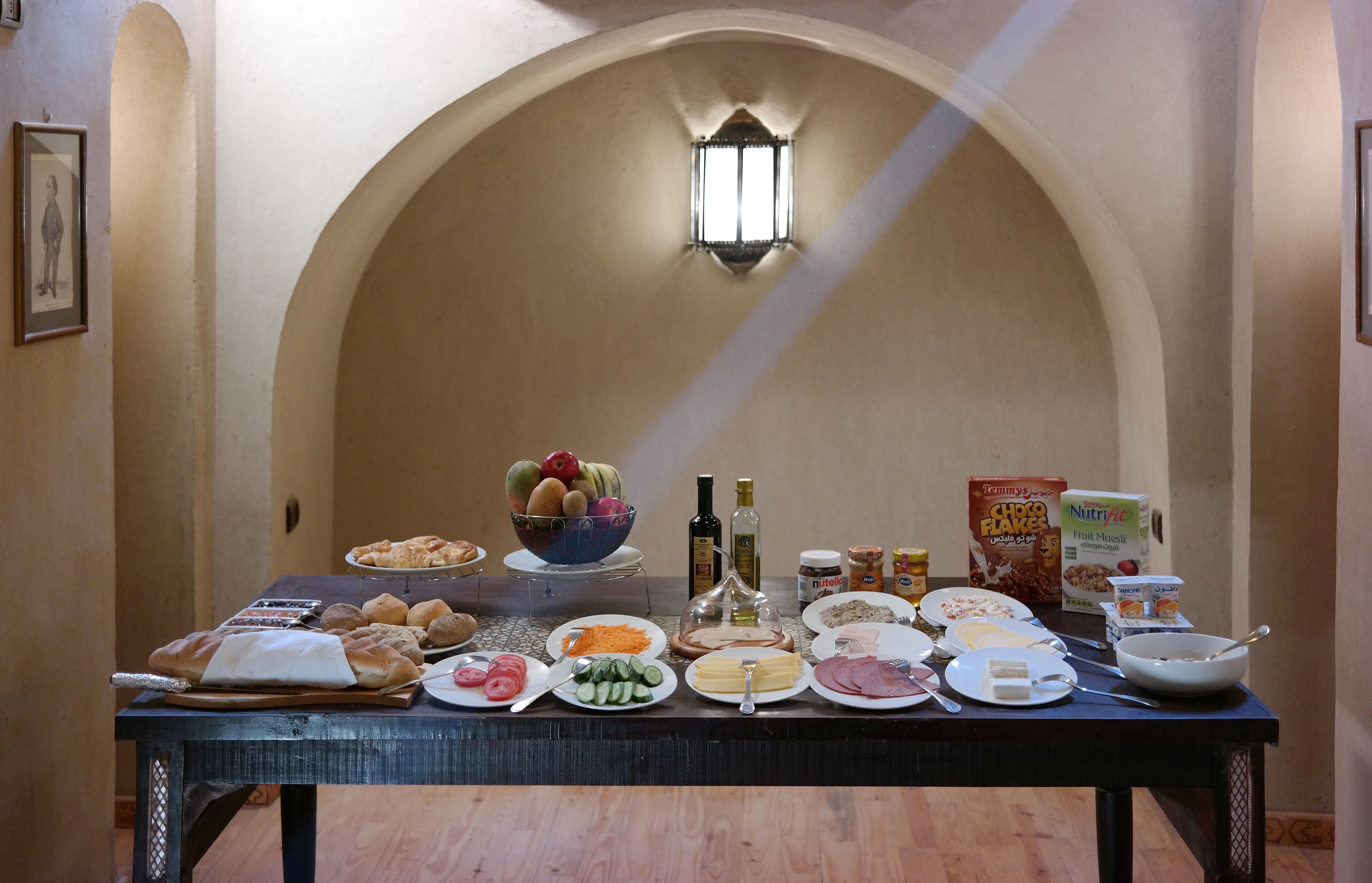 free daily cooked-to-order breakfast