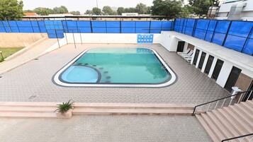 ์ผ์ธ ์์์ฅ