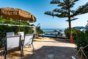 Outdoor dining - Beach front "Andriana Villa" with mini pool and spa (Zakynthos)