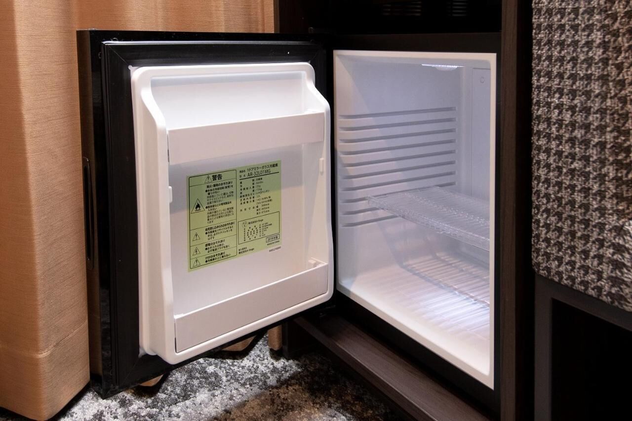 1 bedroom, blackout curtains, soundproofing, free wifi