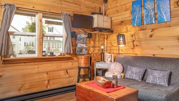 Télévision, cheminée