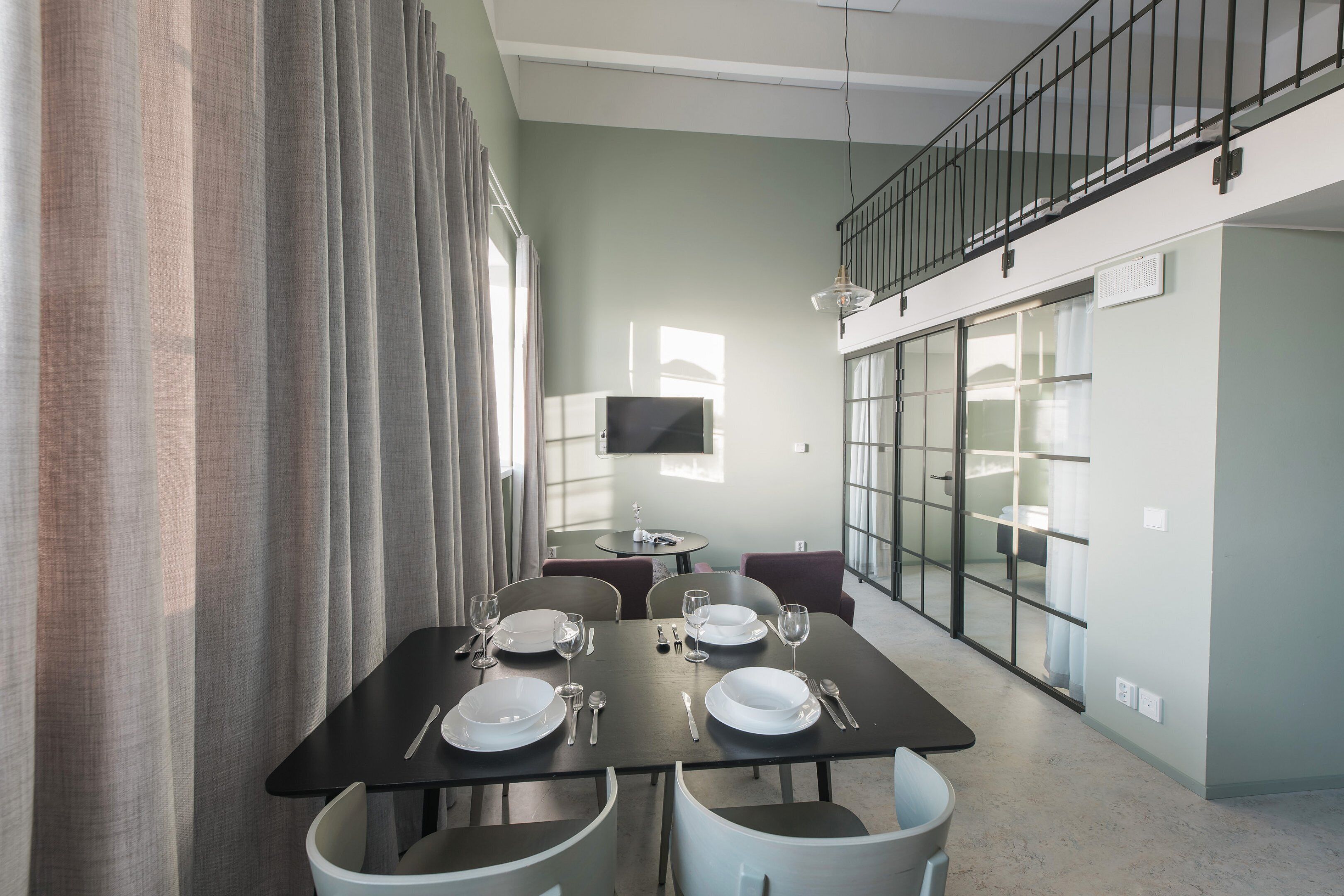 クラシック アパートメント | ノートパソコン用作業スペース、WiFi (無料)、ベッドシーツ