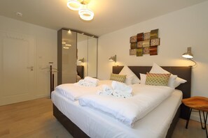 3 bedrooms, free WiFi, bed sheets - Midgard - 5 * luxury on one level (Wenningstedt)