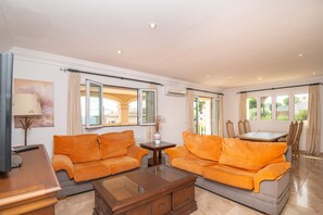 Téléviseur, lecteur de DVD