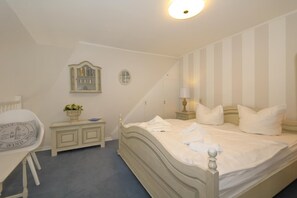 Free WiFi - Stadler at the old village church (Westerland)