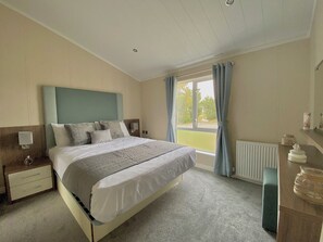 Parkview Lodge with Hot Tub 2 bedroom