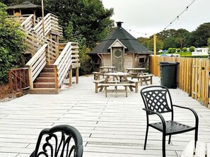 BBQ/picnic area - Calloose Holiday Park (Hayle)