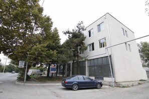 Free self-parking