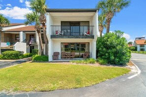 Exterior - Edgewater Villa 1507-Spacious Family Getaway! (Panama City Beach)