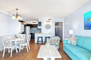 TV - The Summit 524 (Panama City Beach)