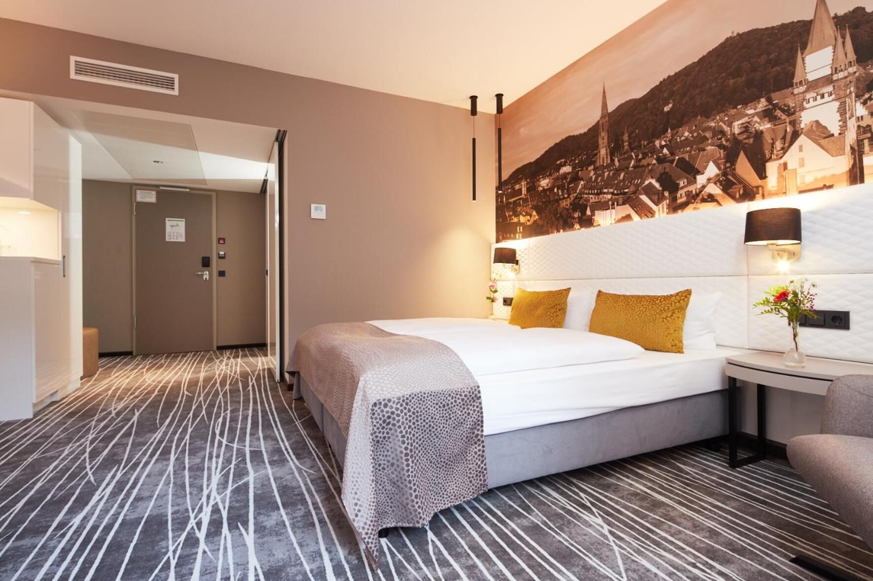 hypo-allergenic bedding, in-room safe, desk, laptop workspace