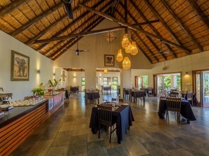 Breakfast area - Umbhaba Eco Lodge (Mbombela)
