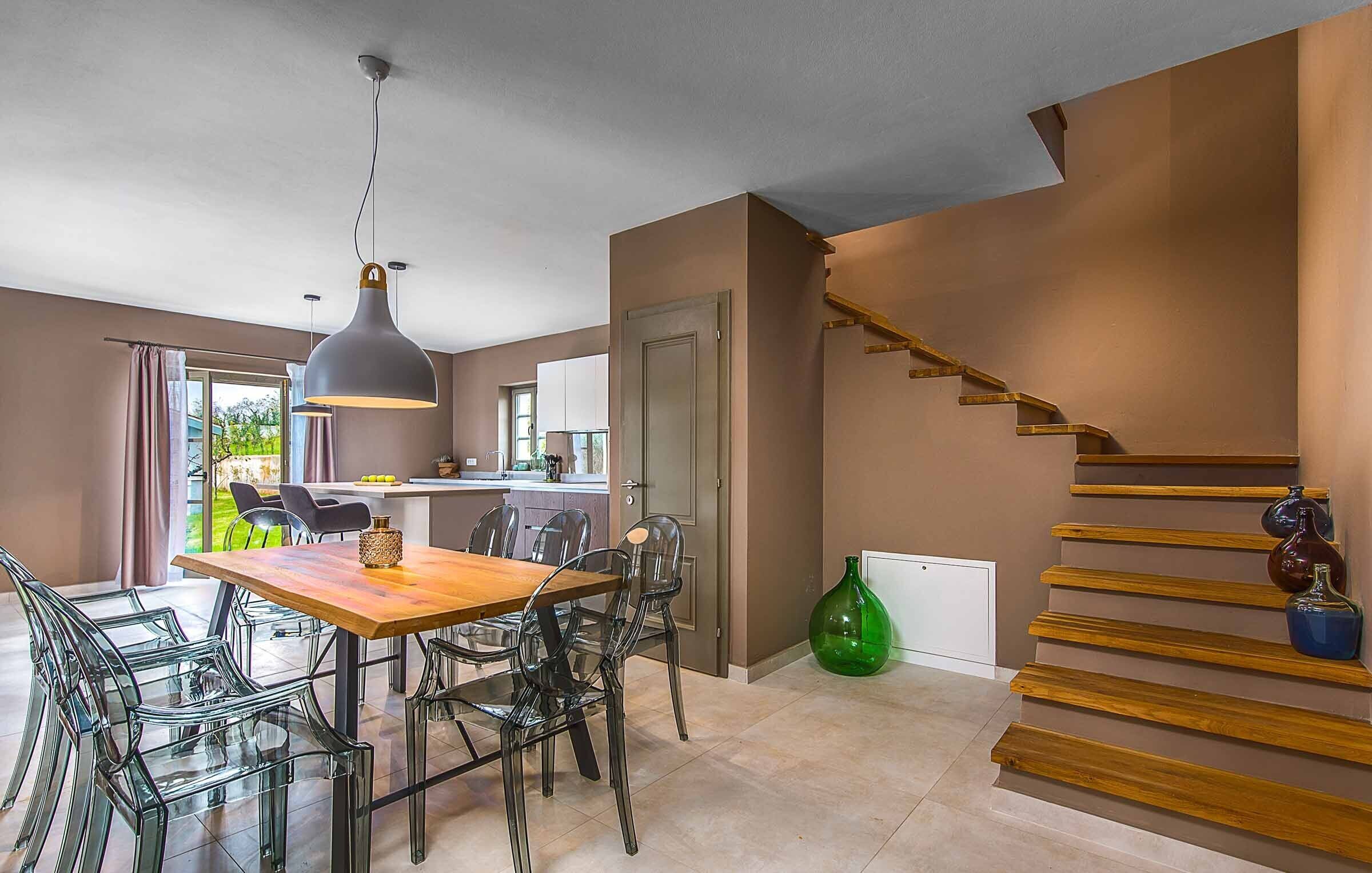Villa, 4 Bedrooms | Private kitchen | Fridge, microwave, oven, stovetop